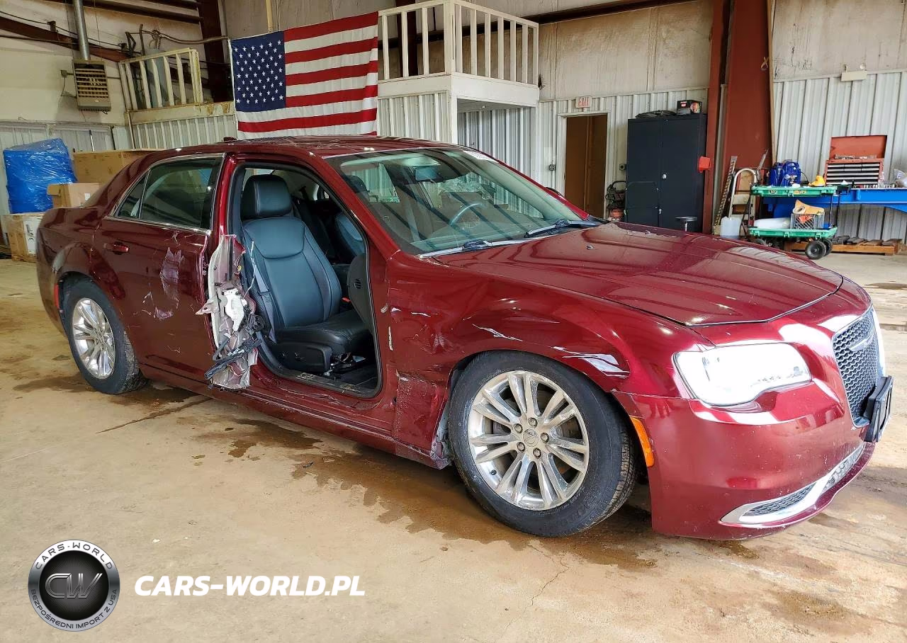 2017 Chrysler 300 Limited VIN:2C3CCAAG9HH547088 - 4