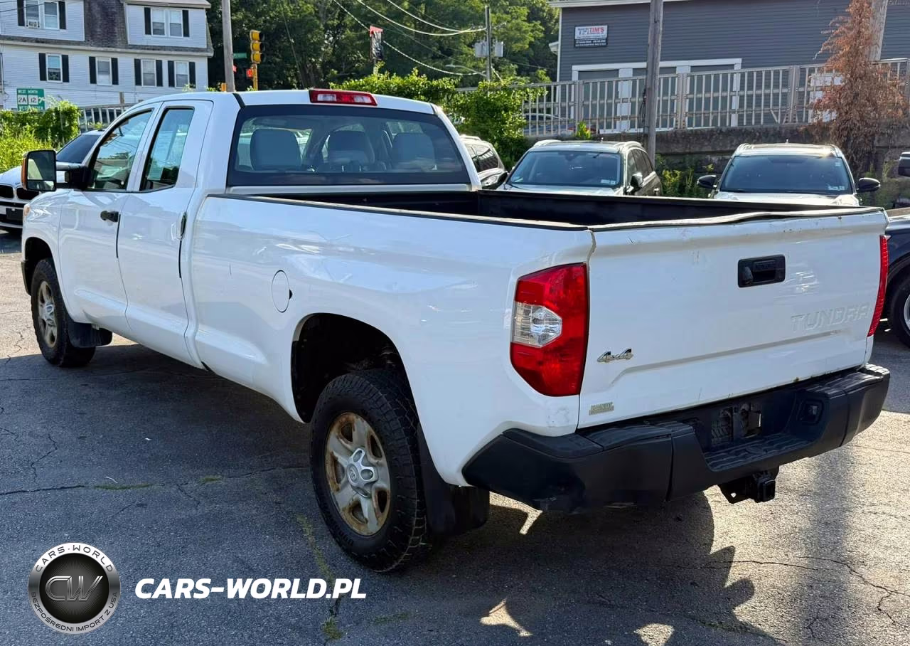 2017 Toyota Tundra Sr VIN:5TFCY5F14HX021388 - 2