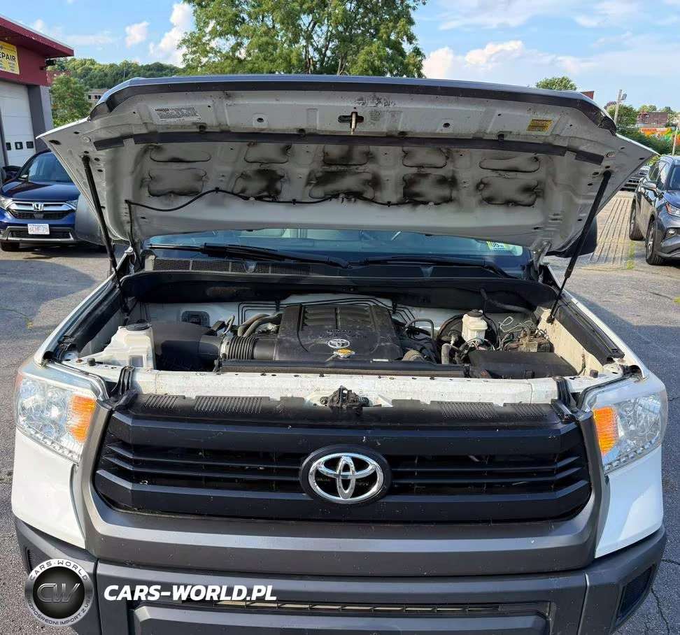 2017 Toyota Tundra Sr VIN:5TFCY5F14HX021388 - 9