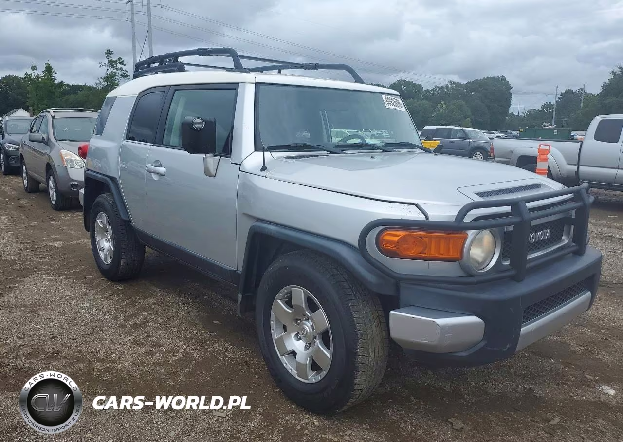 2008 Toyota Fj Cruiser Base VIN:JTEZU11F38K002860 - 4