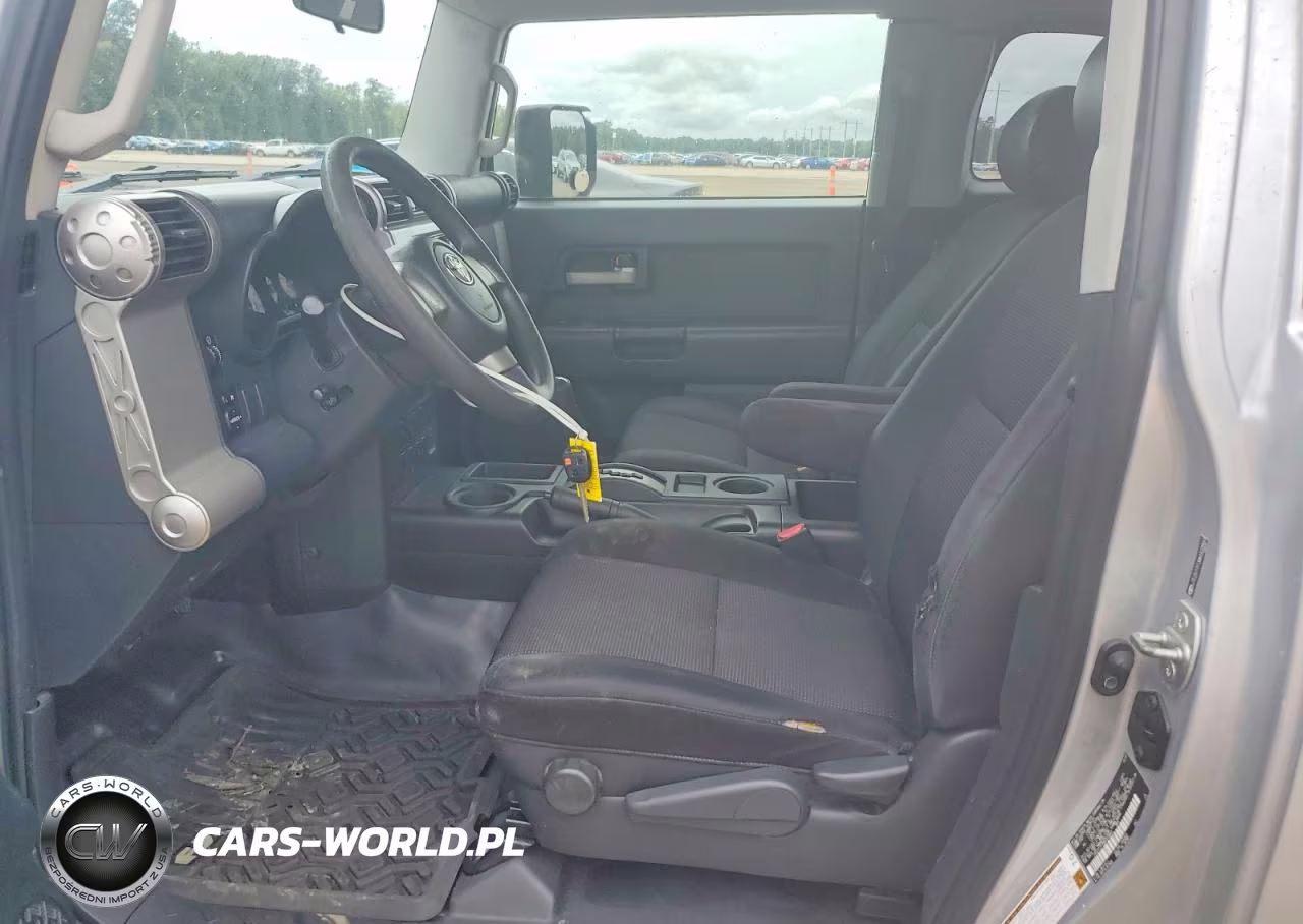2008 Toyota Fj Cruiser Base VIN:JTEZU11F38K002860 - 7