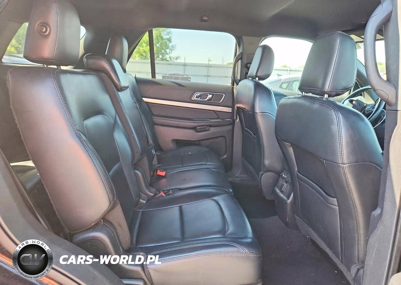 2019 Ford Explorer Xlt VIN:1FM5K8D85KGB35897 - 11