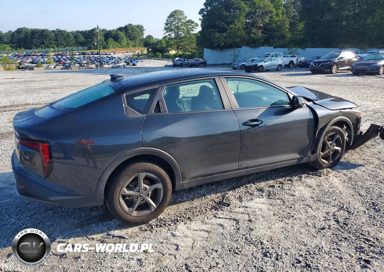 2025 Kia K4 Lxs VIN:3KPFT4DE7SE015104 - 3