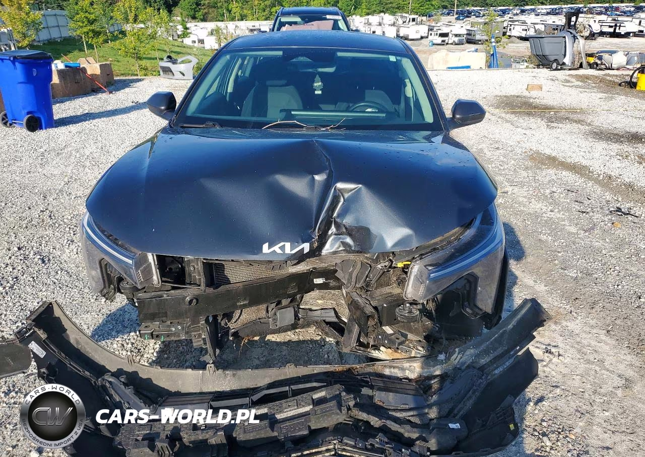 2025 Kia K4 Lxs VIN:3KPFT4DE7SE015104 - 5