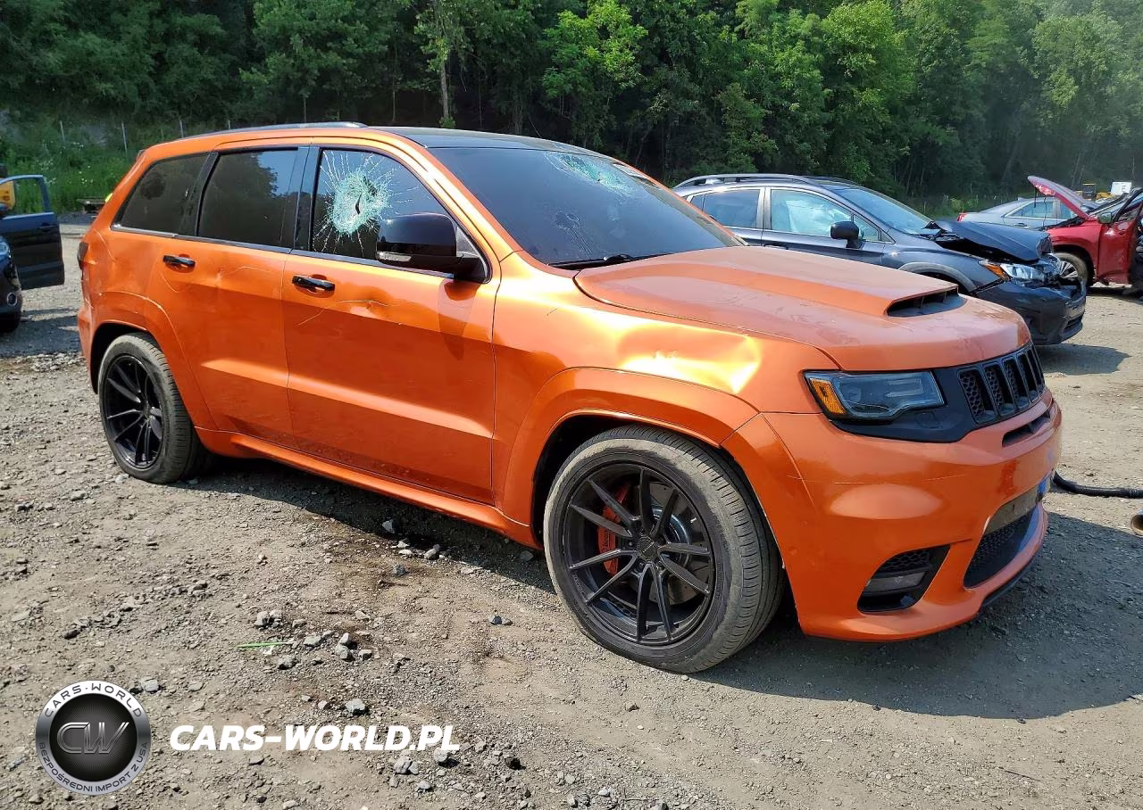 2015 Jeep Grand Cherokee Srt-8 VIN:1C4RJFDJ9FC634182 - 4