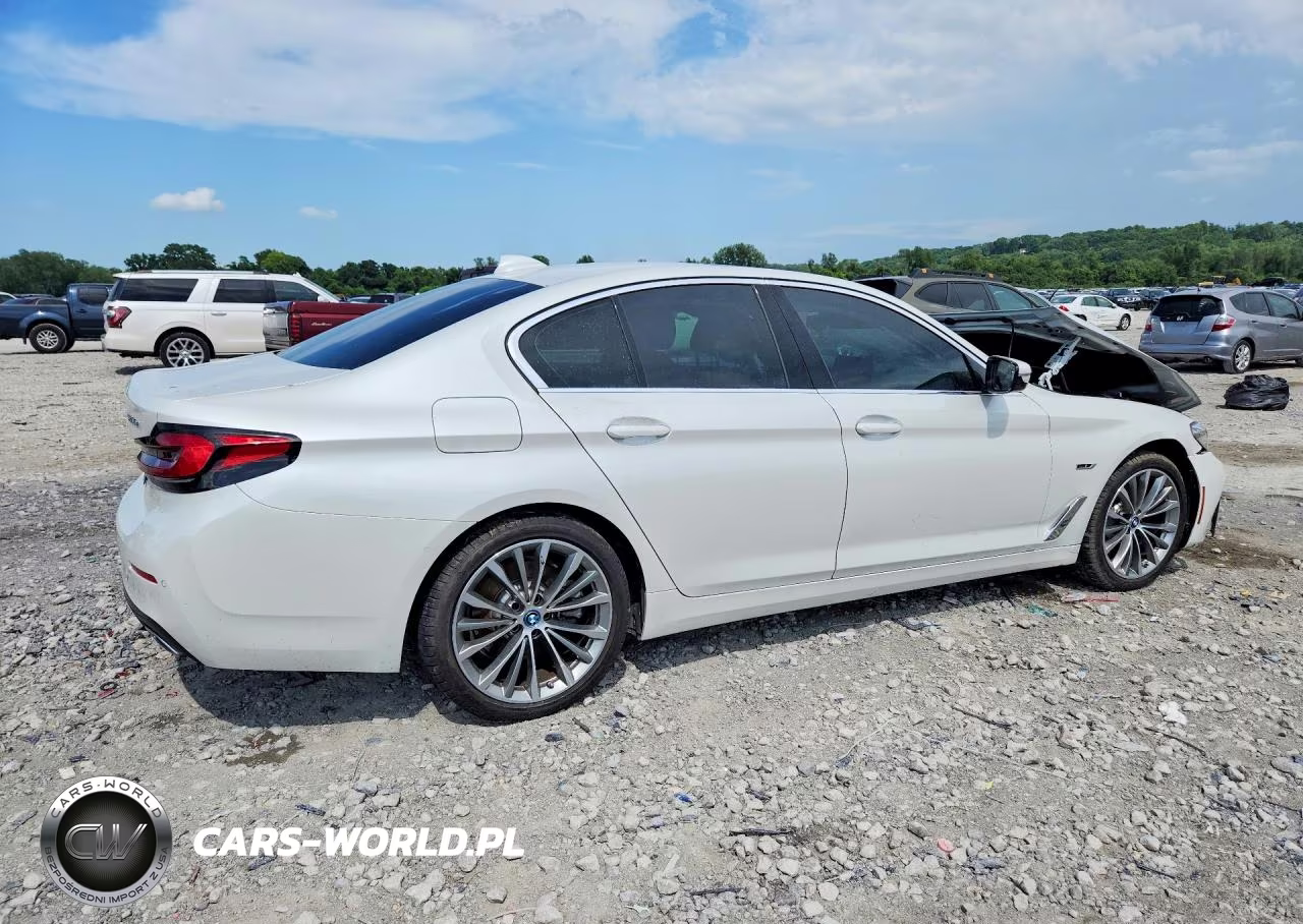 2023 BMW 530Xe VIN:WBA33AG09PCM09829 - 3