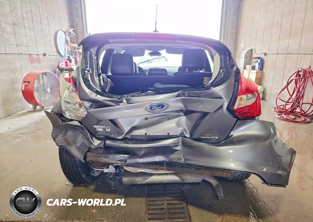 2014 Ford Focus Se VIN:1FADP3K27EL198293 - 6
