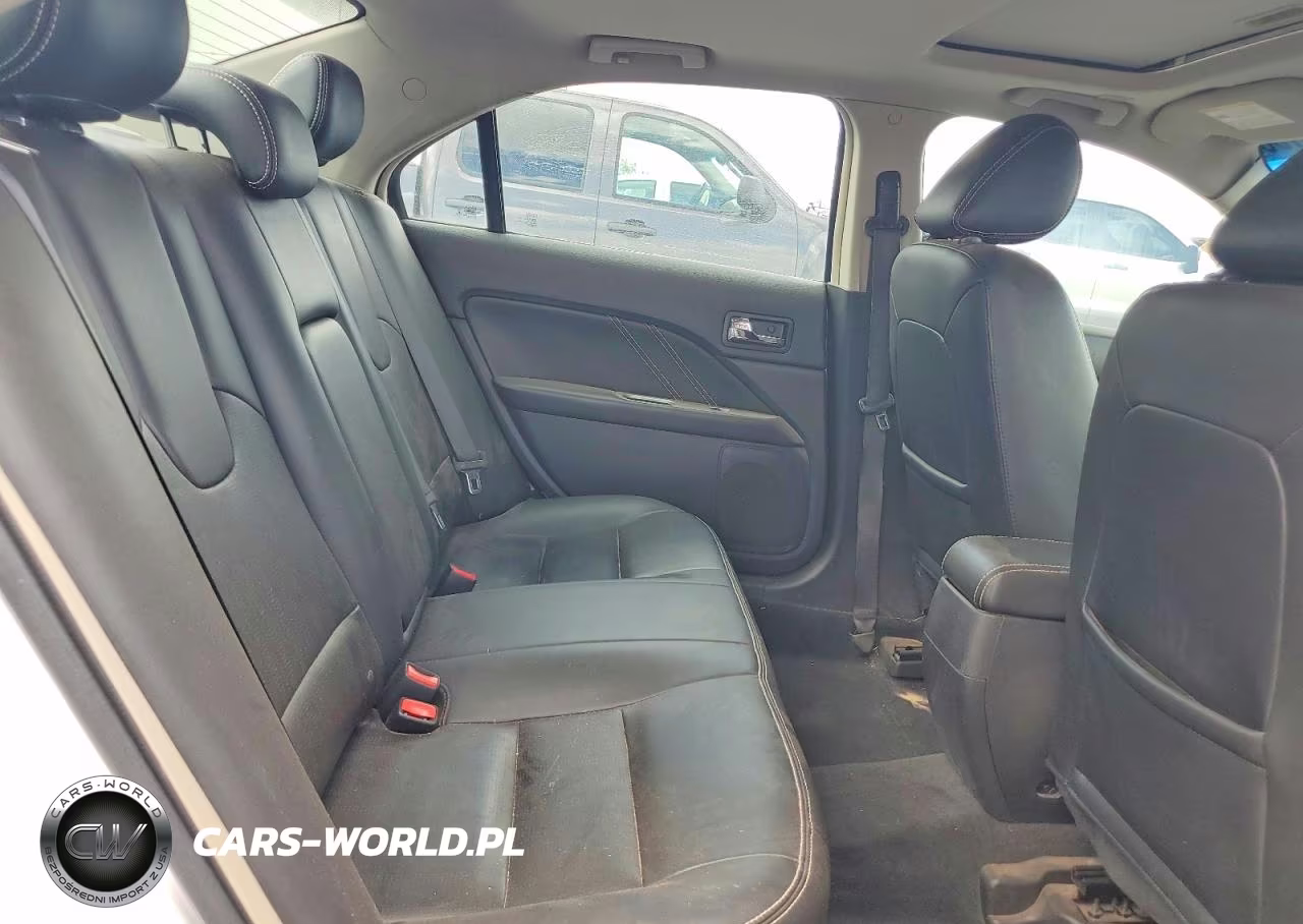 2012 Ford Fusion Sport VIN:3FAHP0KC6CR169844 - 10