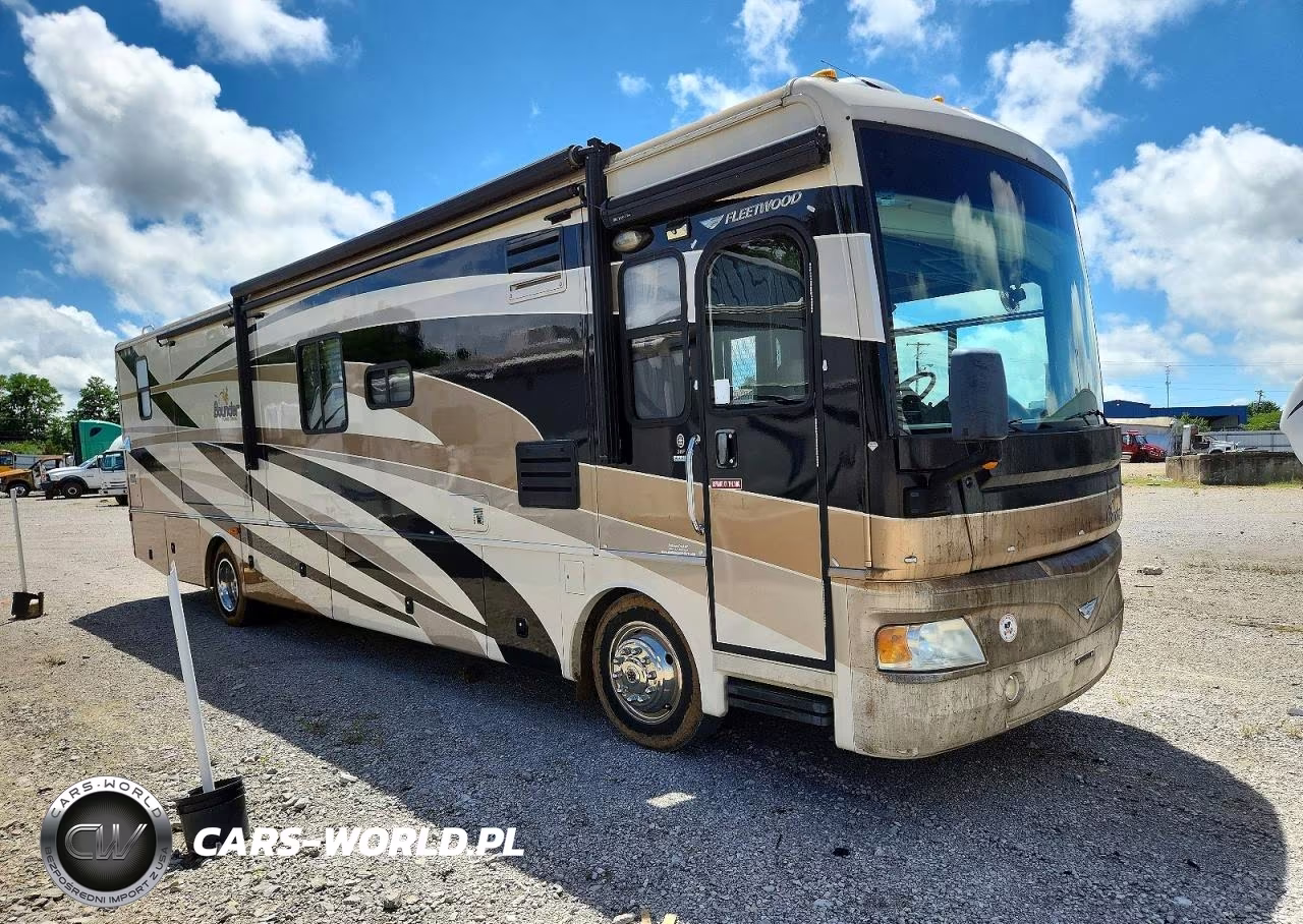 2008 Fleetwood Bounder Rv – zdjęcie 1 z 10