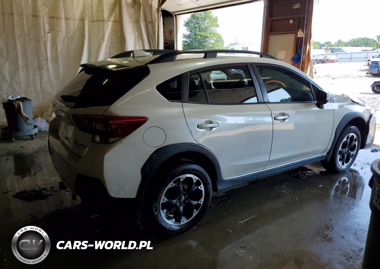 2023 Subaru Crosstrek Premium VIN:JF2GTACC0PG247393 - 3