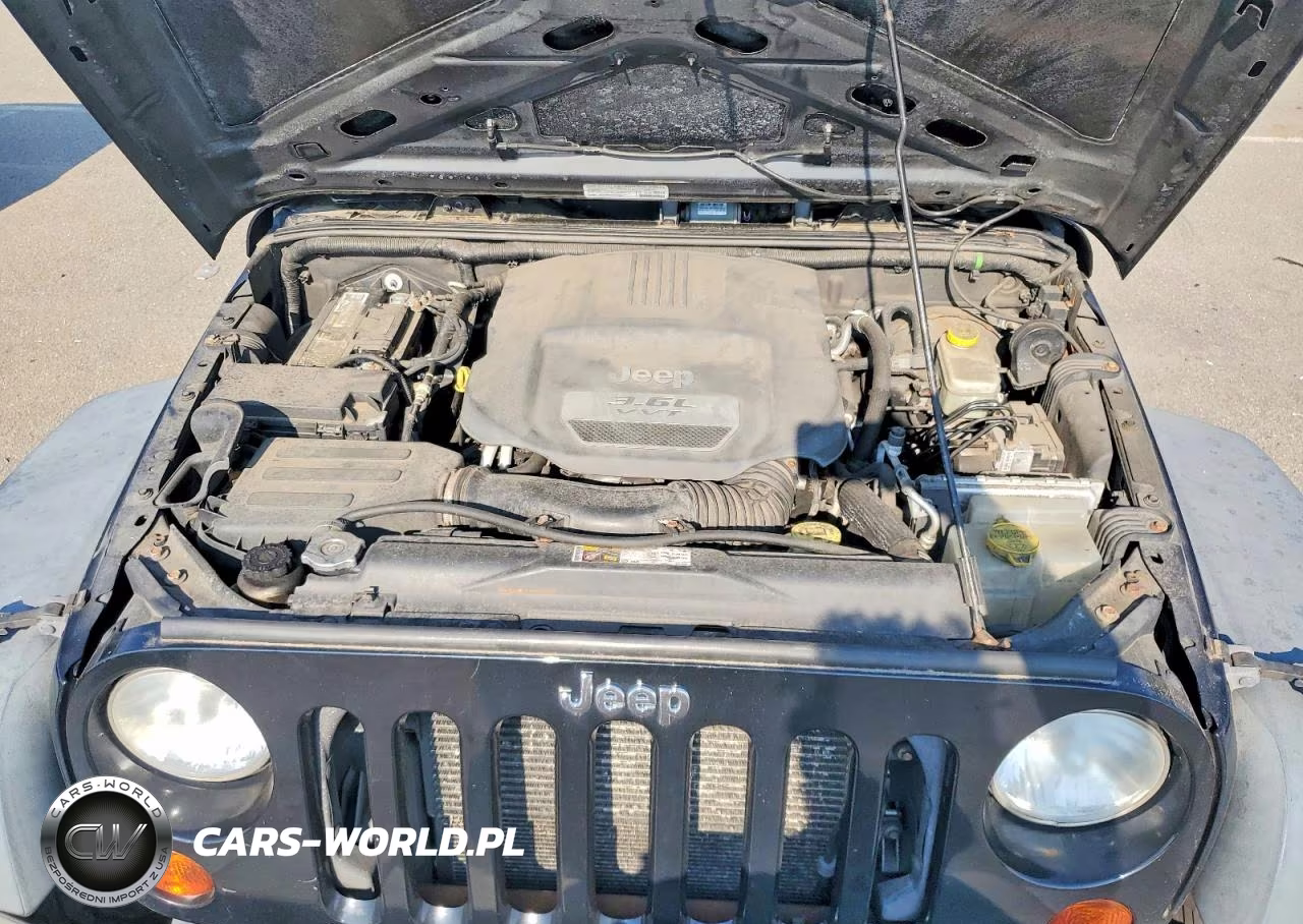 2013 Jeep Wrangler Unlimited Sport VIN:1C4BJWDG3DL677452 - 12