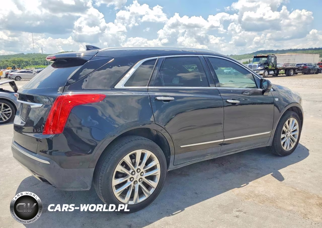 2017 Cadillac Xt5 Platinum VIN:1GYKNFRS6HZ114605 - 3