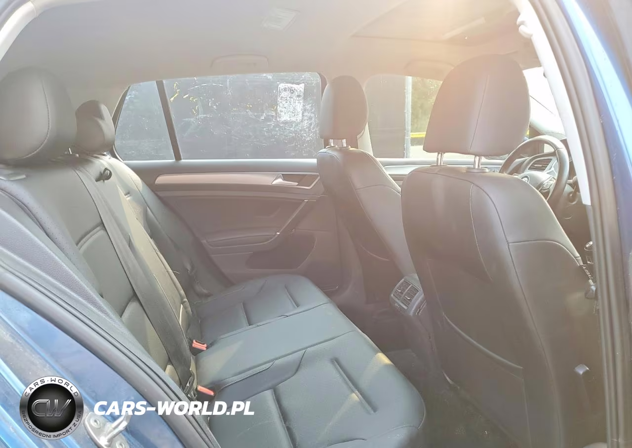 2017 Volkswagen Golf S VIN:3VW117AU1HM069717 - 10