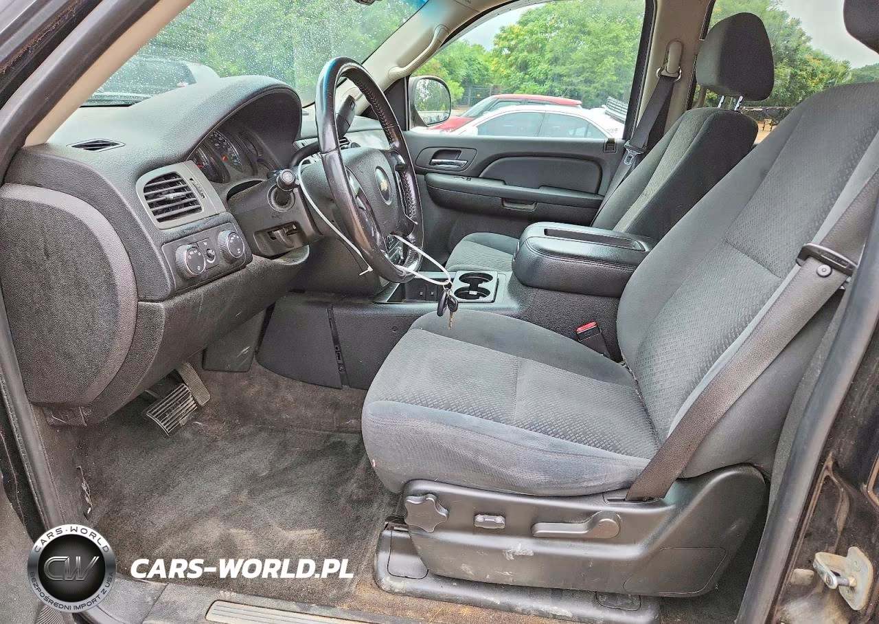 2008 Chevrolet Tahoe K1500 VIN:1GNFK13018J185937 - 7