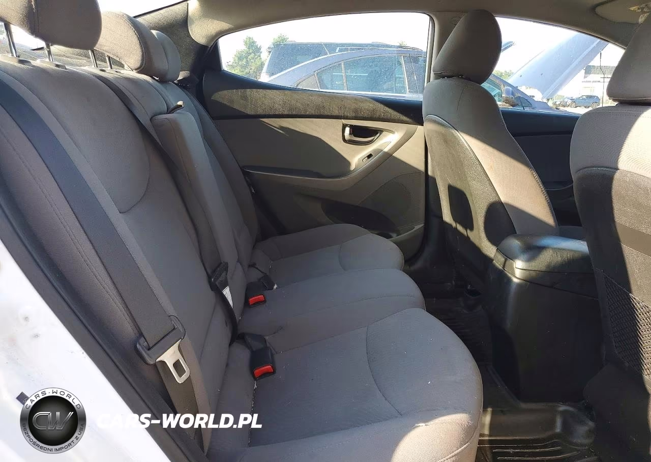 2016 Hyundai Elantra Se VIN:5NPDH4AE4GH677691 - 10