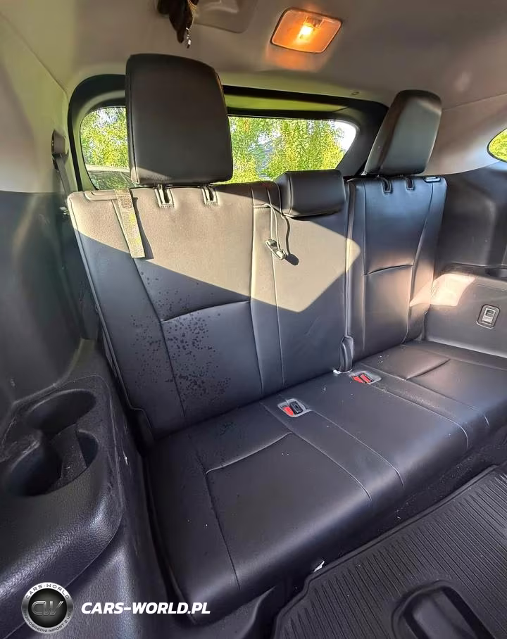 2020 Toyota Highlander Xle VIN:5TDHZRBH6LS010646 - 10