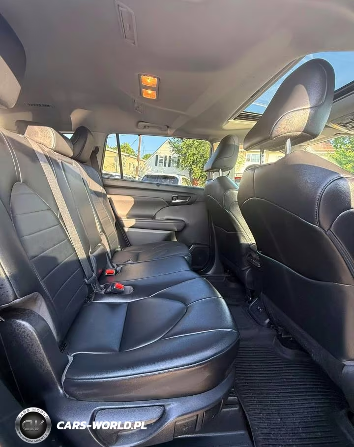 2020 Toyota Highlander Xle VIN:5TDHZRBH6LS010646 - 8