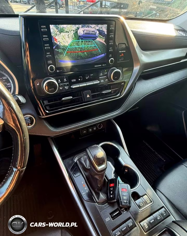 2020 Toyota Highlander Xle VIN:5TDHZRBH6LS010646 - 9
