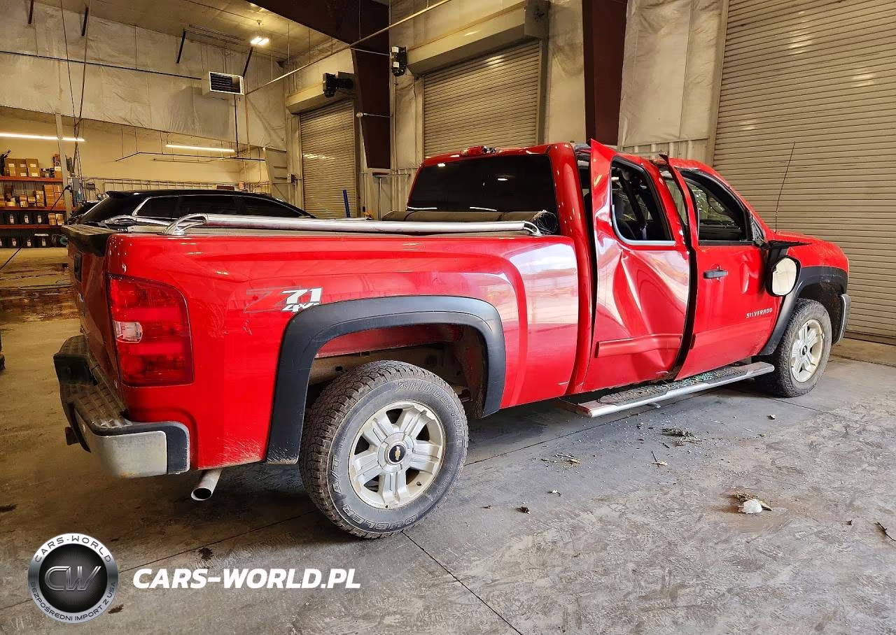 2013 Chevrolet Silverado K1500 Lt VIN:1GCRKSE72DZ329125 - 3