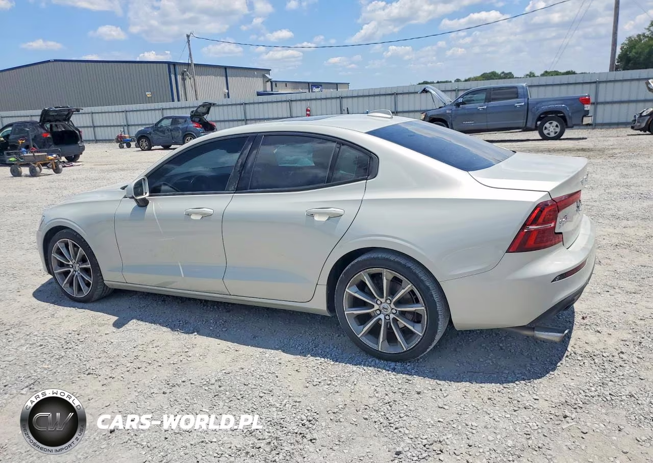 2021 Volvo S60 T5 Momentum VIN:7JR102FKXMG093505 - 2