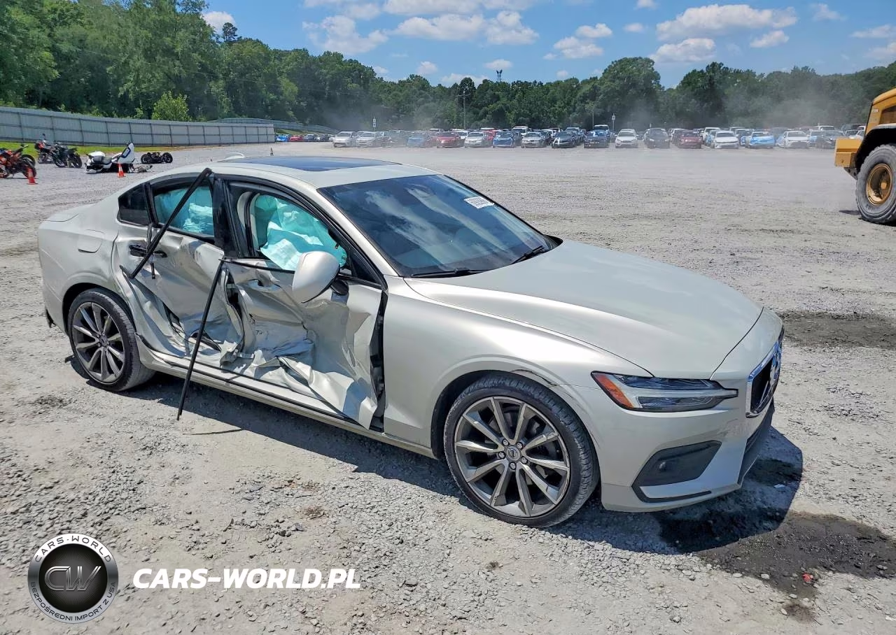 2021 Volvo S60 T5 Momentum VIN:7JR102FKXMG093505 - 4