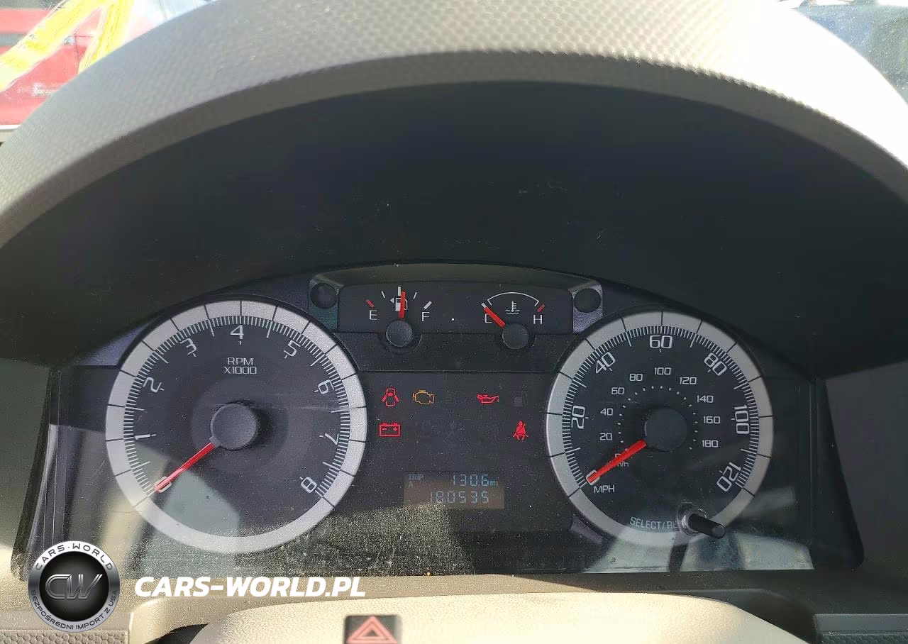 2009 Ford Escape Xls VIN:1FMCU02779KD08243 - 9