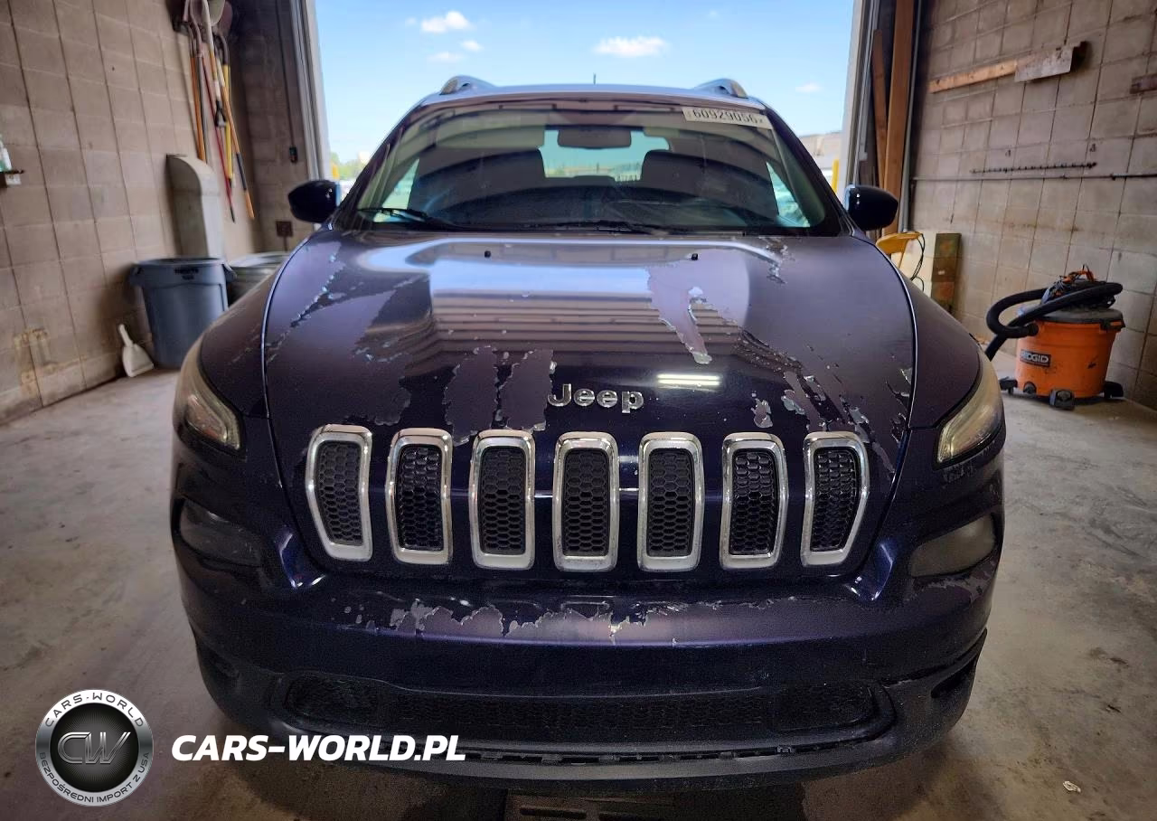 2015 Jeep Cherokee Latitude VIN:1C4PJLCB1FW759806 - 5