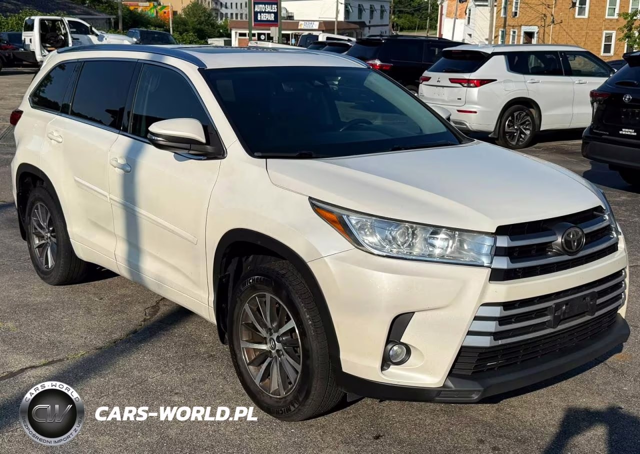 2017 Toyota Highlander Xle VIN:5TDJZRFH6HS474409 - 4