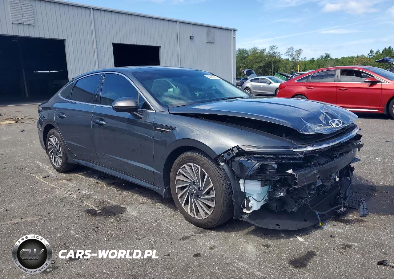2025 Hyundai Sonata Hybrid Limited VIN:KMHL54JJ9SA127870 - 4