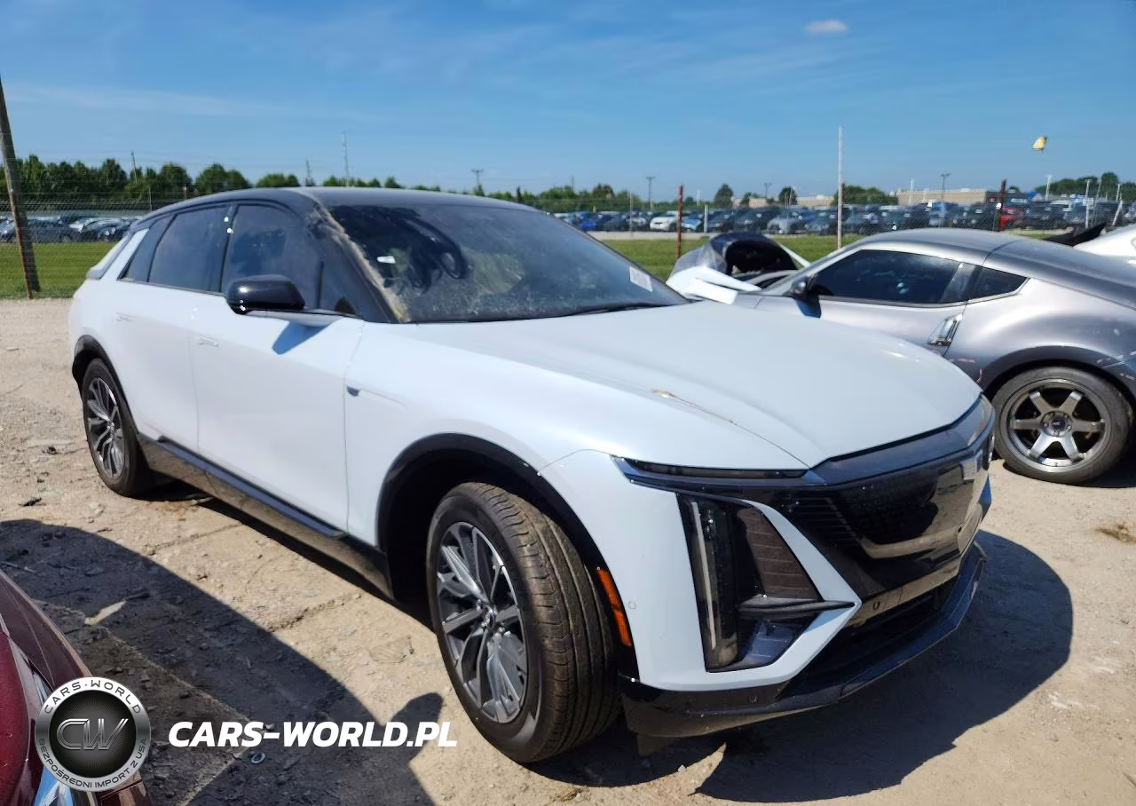 2026 Cadillac Lyriq Sport VIN:1GYKPURL9TZ303183 - 4