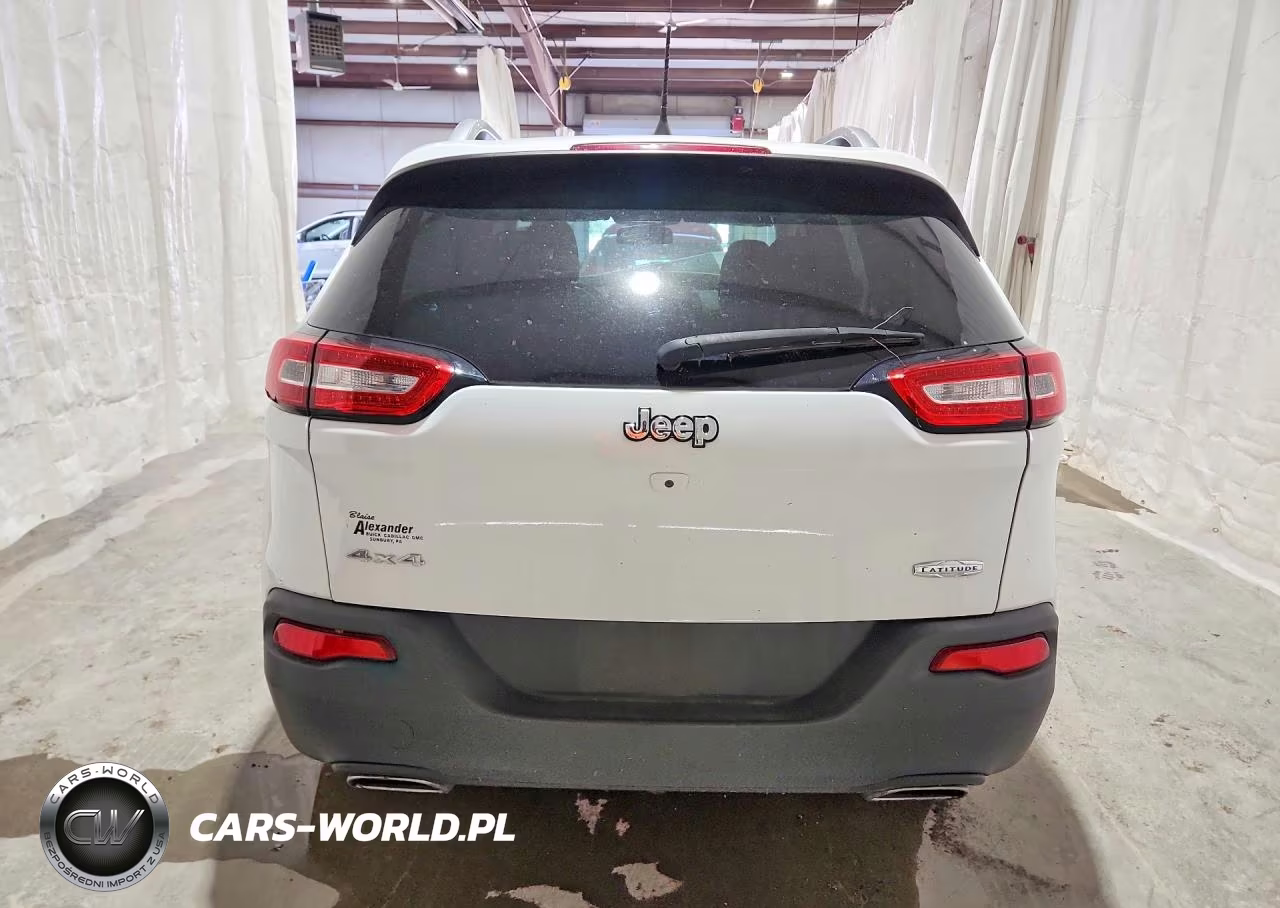 2017 Jeep Cherokee Latitude VIN:1C4PJMCS1HW506350 - 6
