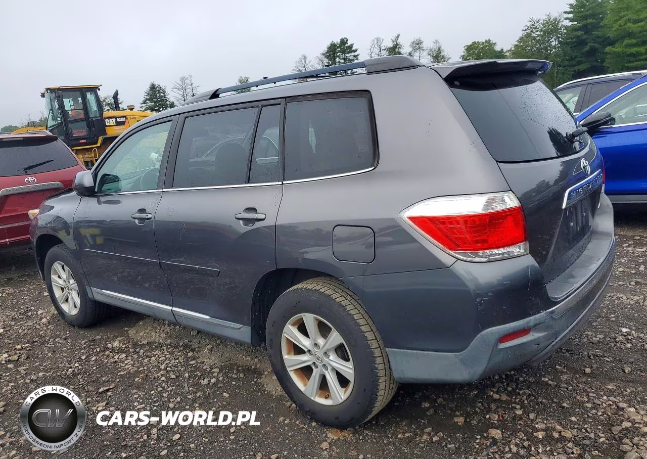 2013 Toyota Highlander Plus VIN:5TDBK3EH6DS190070 - 2