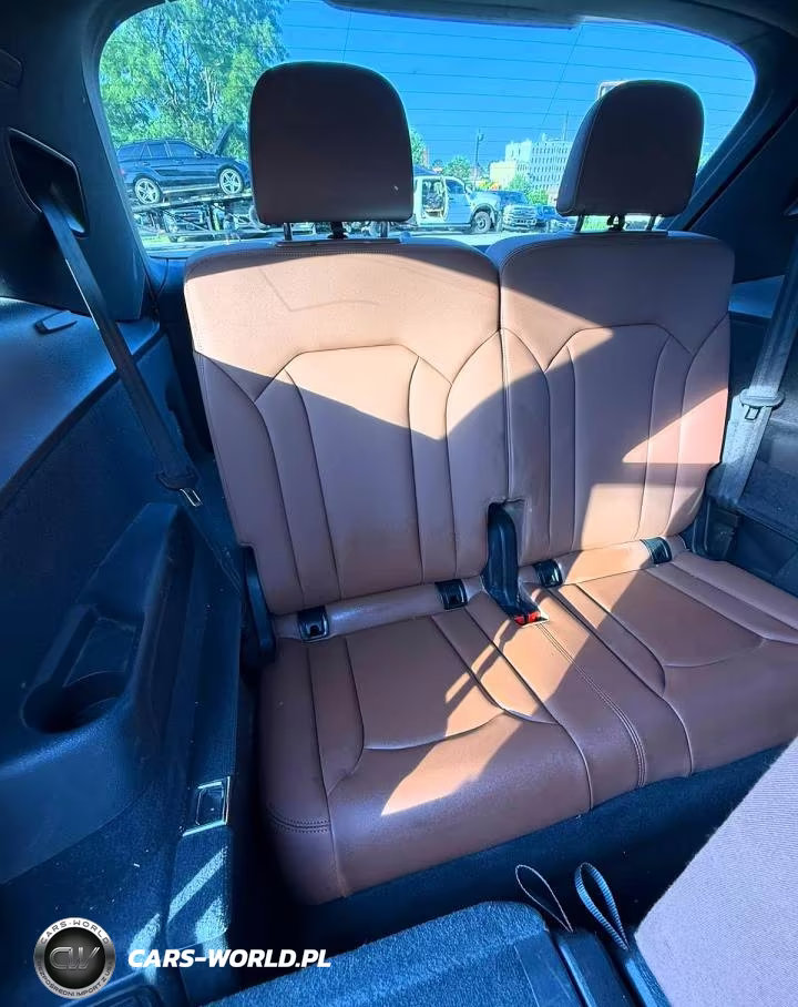 2021 Audi Q7 Premium VIN:WA1AJAF74MD039789 - 11