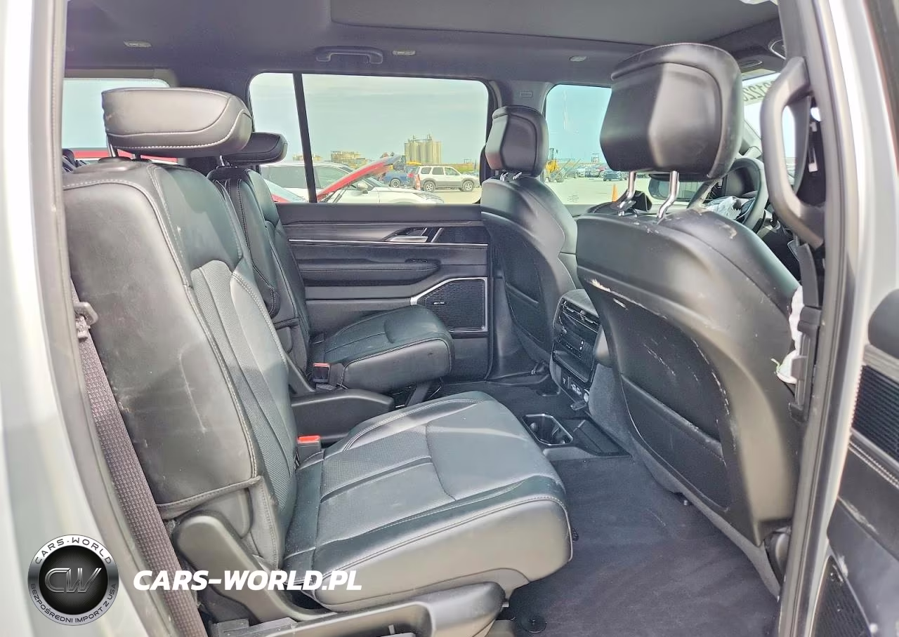 2024 Jeep Wagoneer Series Ii VIN:1C4SJUBPXRS162002 - 11