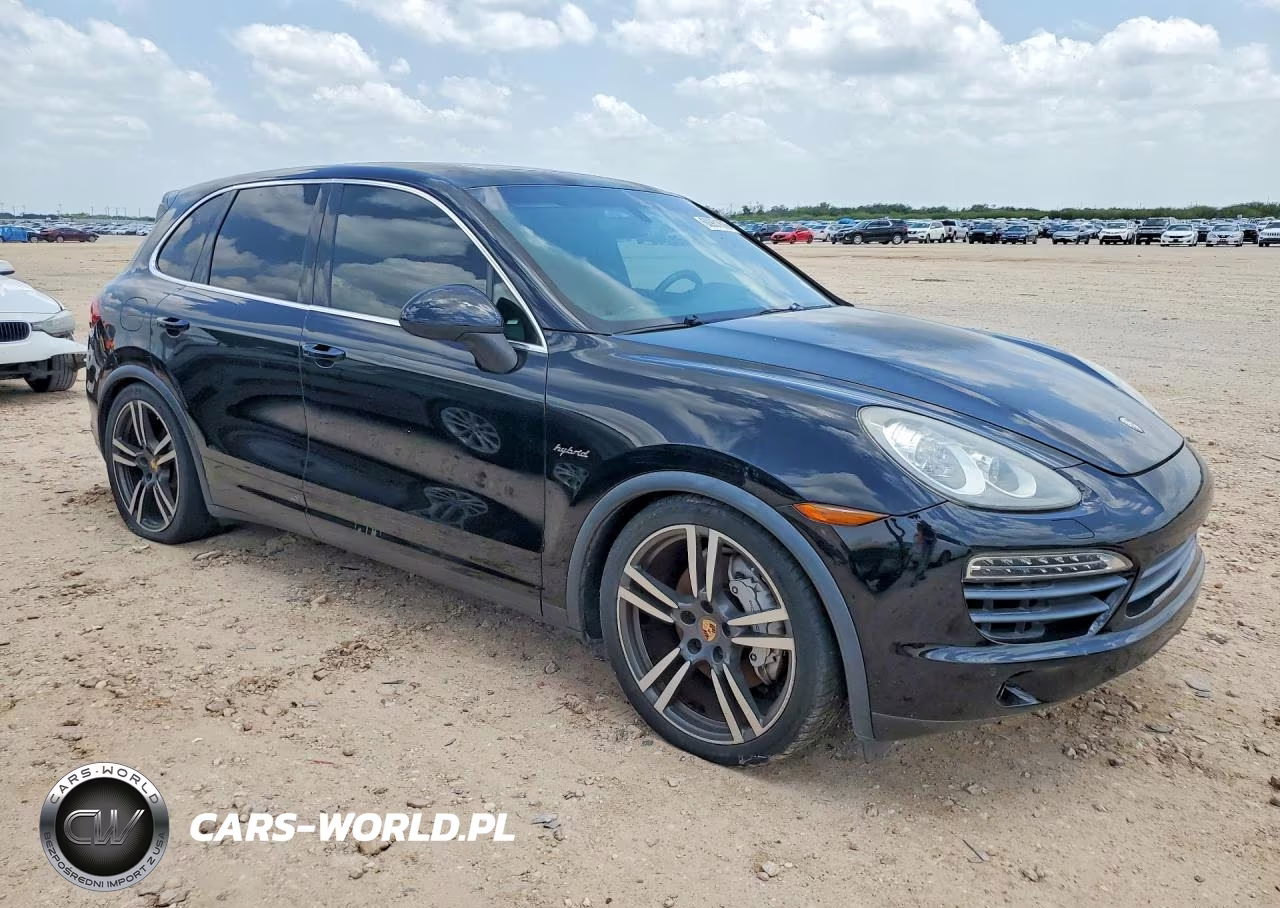 2014 Porsche Cayenne S Hybrid VIN:WP1AE2A2XELA50099 - 4