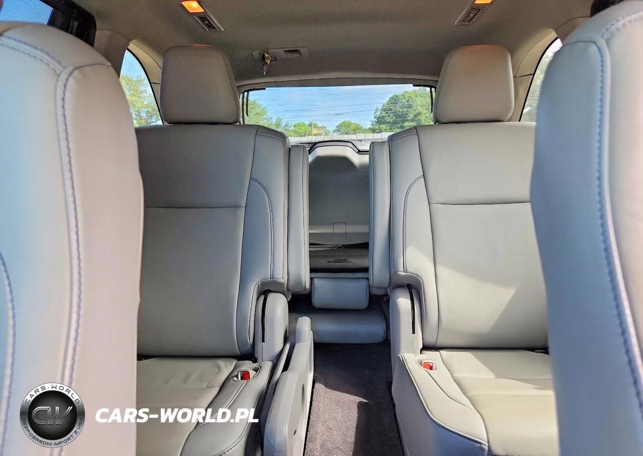 2019 Toyota Highlander Xle VIN:5TDKZRFH0KS310245 - 10