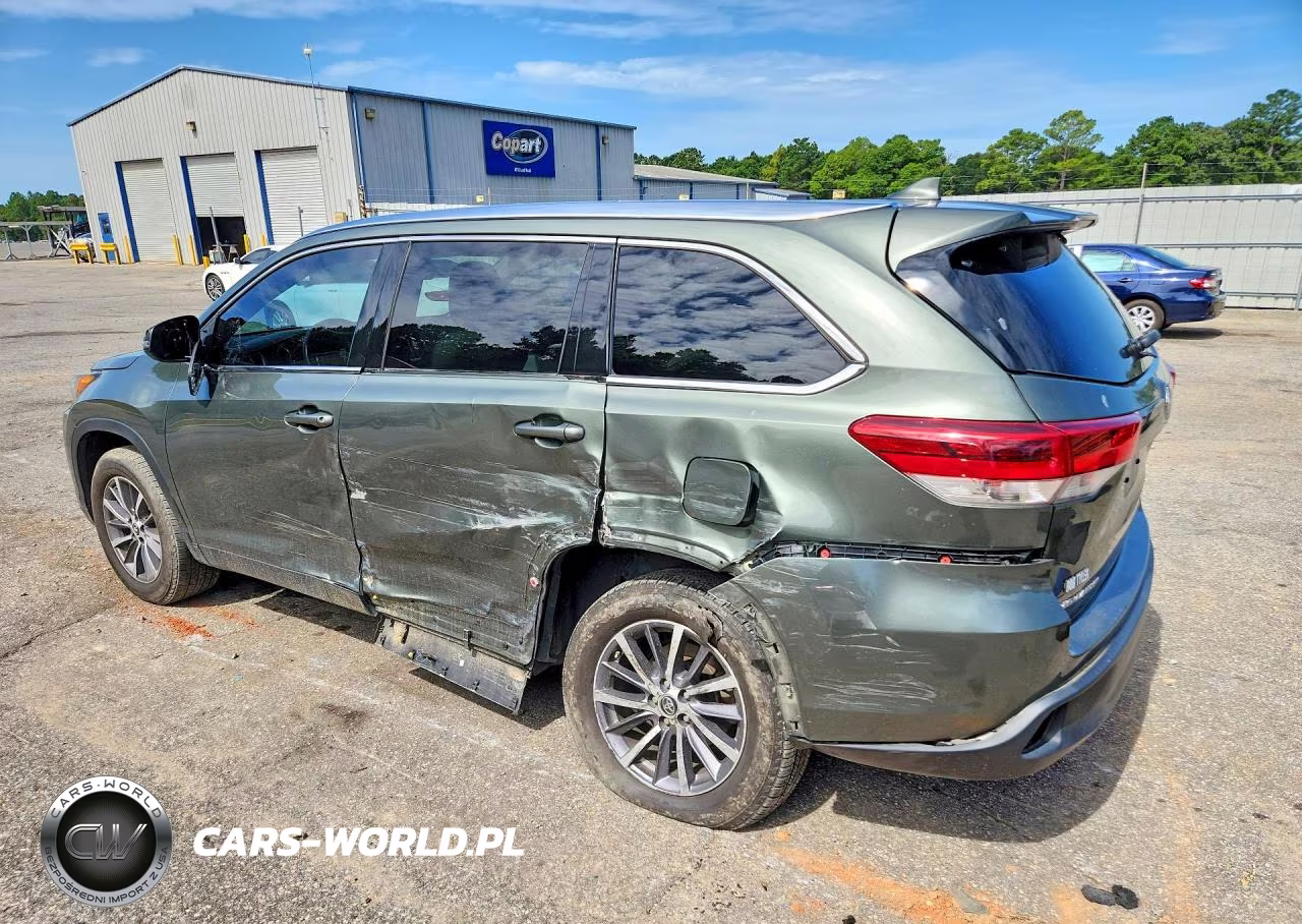 2019 Toyota Highlander Xle VIN:5TDKZRFH0KS310245 - 2