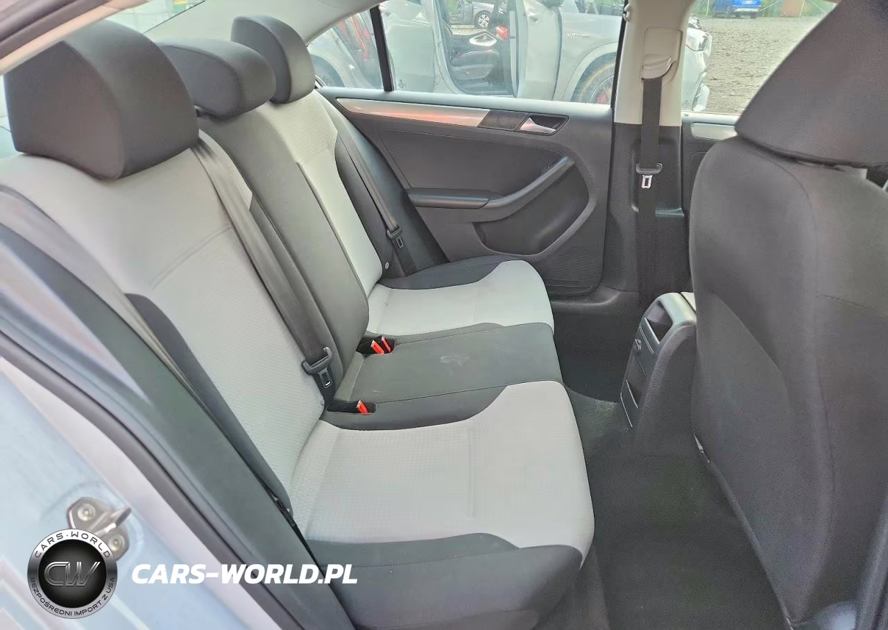 2017 Volkswagen Jetta S VIN:3VW2B7AJ7HM260744 - 10