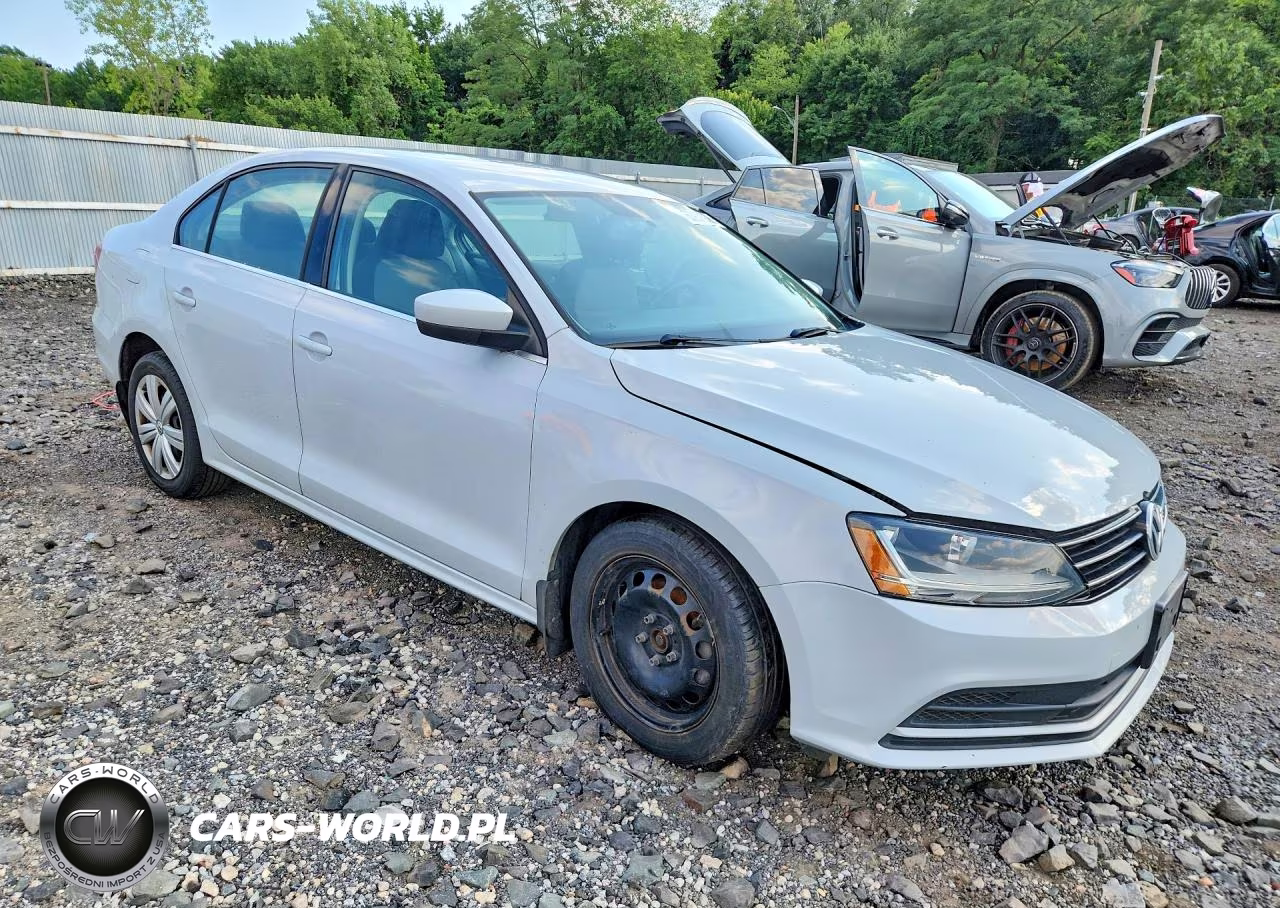 2017 Volkswagen Jetta S VIN:3VW2B7AJ7HM260744 - 4
