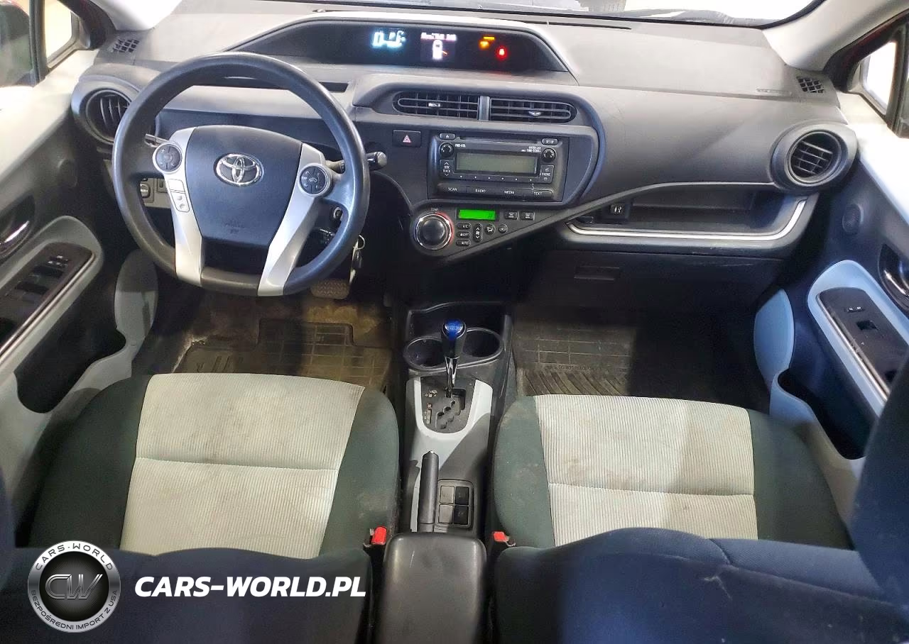 2014 Toyota Prius C Two VIN:JTDKDTB37E1569600 - 8