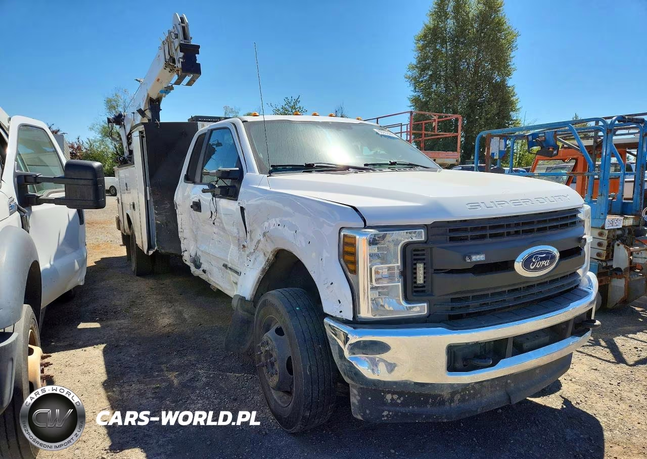 2019 Ford F550 Super Duty VIN:1FD0X5HTXKEC84858 - 4