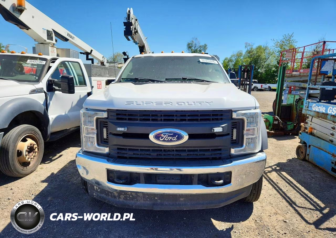 2019 Ford F550 Super Duty VIN:1FD0X5HTXKEC84858 - 5