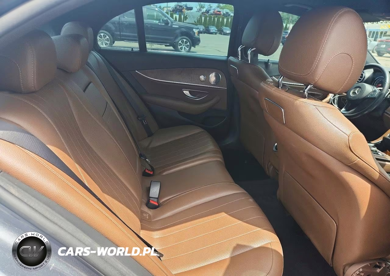 2018 Mercedes-Benz E 300 4Matic VIN:WDDZF4KB9JA329955 - 10