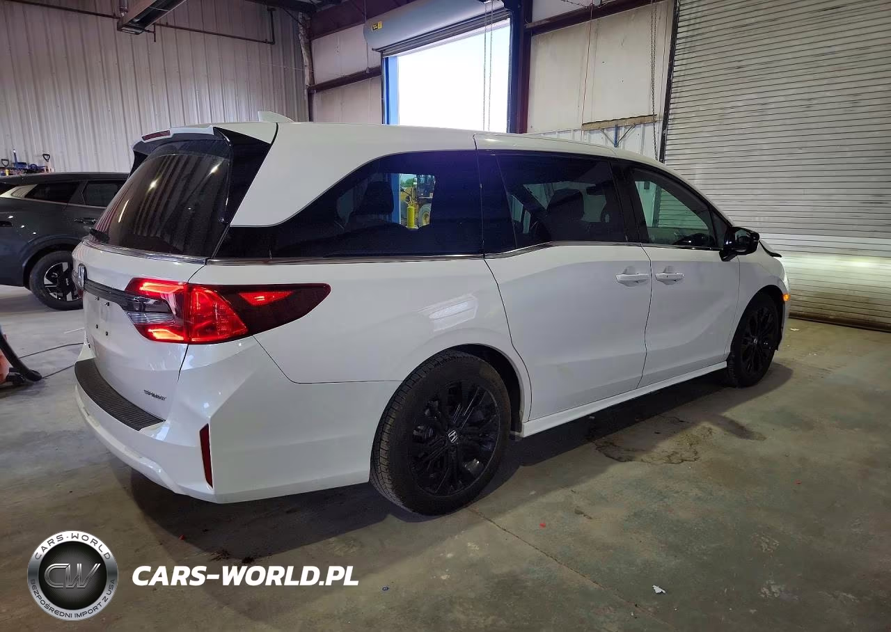 2025 Honda Odyssey Sport-L VIN:5FNRL6H71SB057475 - 3