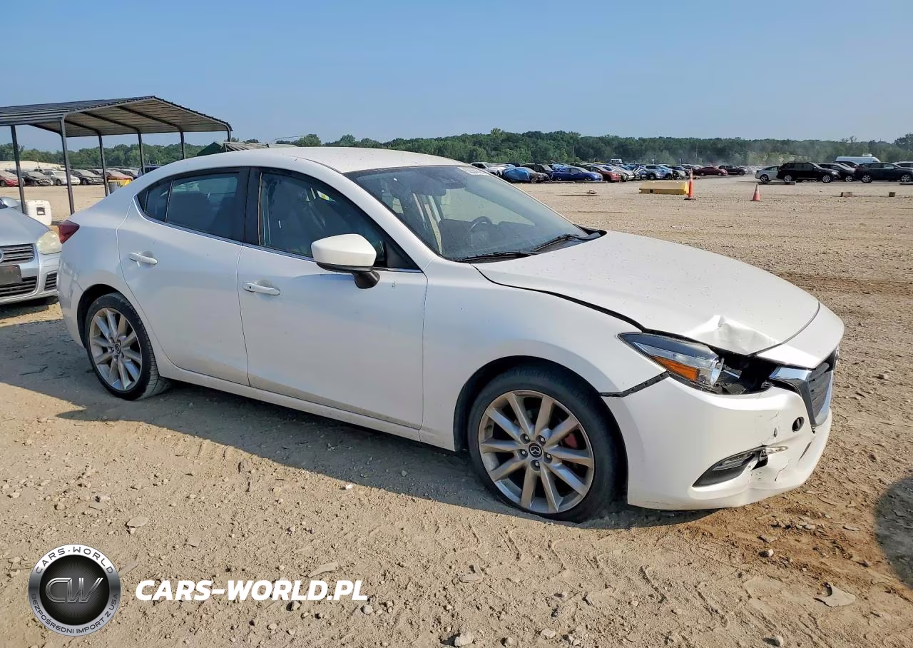 2017 Mazda 3 Touring VIN:3MZBN1V79HM135960 - 4