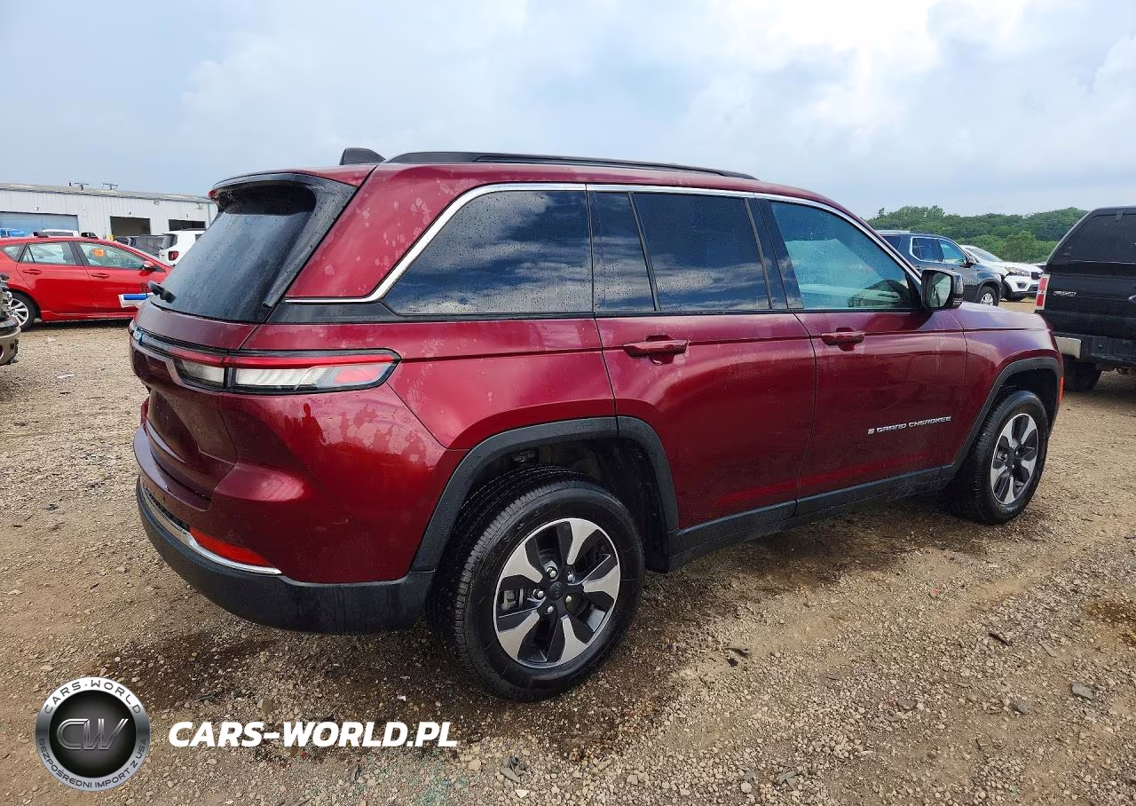 2024 Jeep Grand Cherokee Limited 4Xe VIN:1C4RJYB64RC117435 - 3