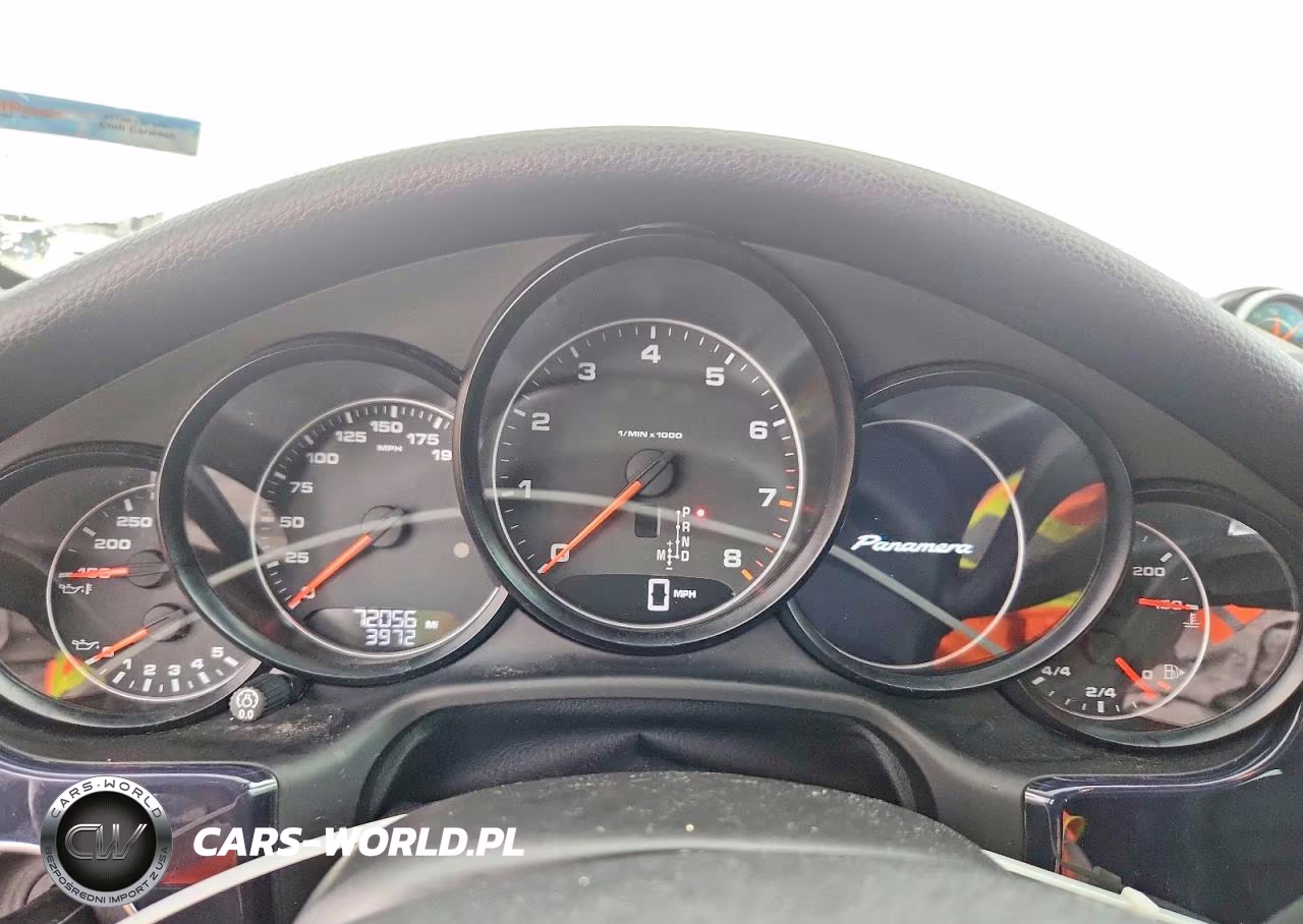 2015 Porsche Panamera 2-4 VIN:WP0AA2A78FL002109 - 9