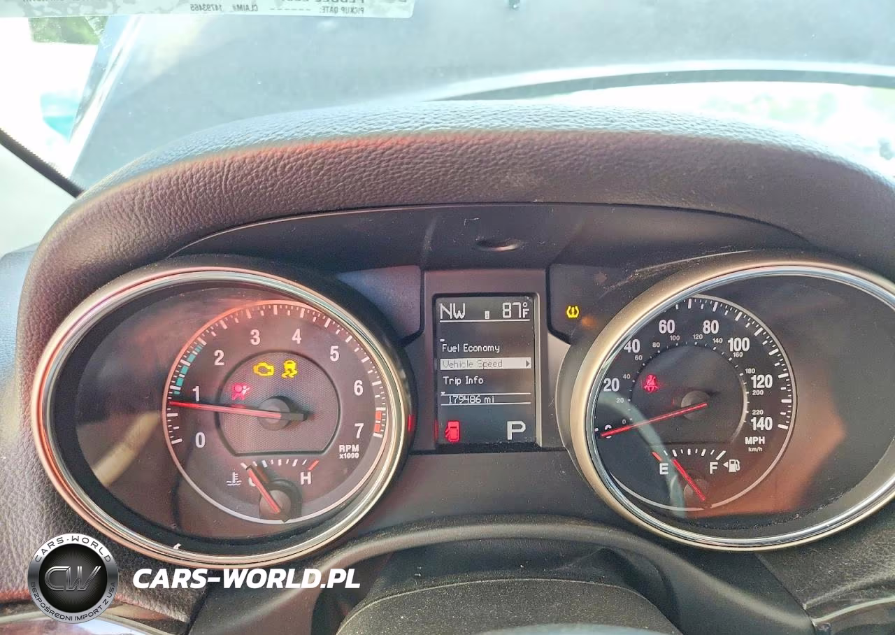 2012 Jeep Grand Cherokee Laredo VIN:1C4RJFAG6CC325676 - 9