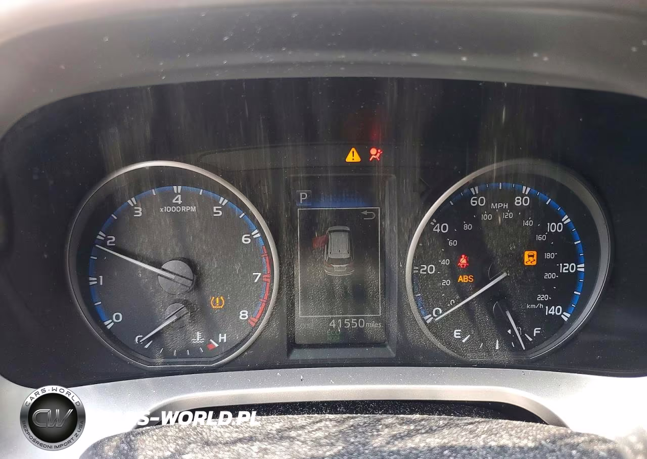 2018 Toyota Rav4 Le VIN:JTMBFREV9JJ744319 - 9