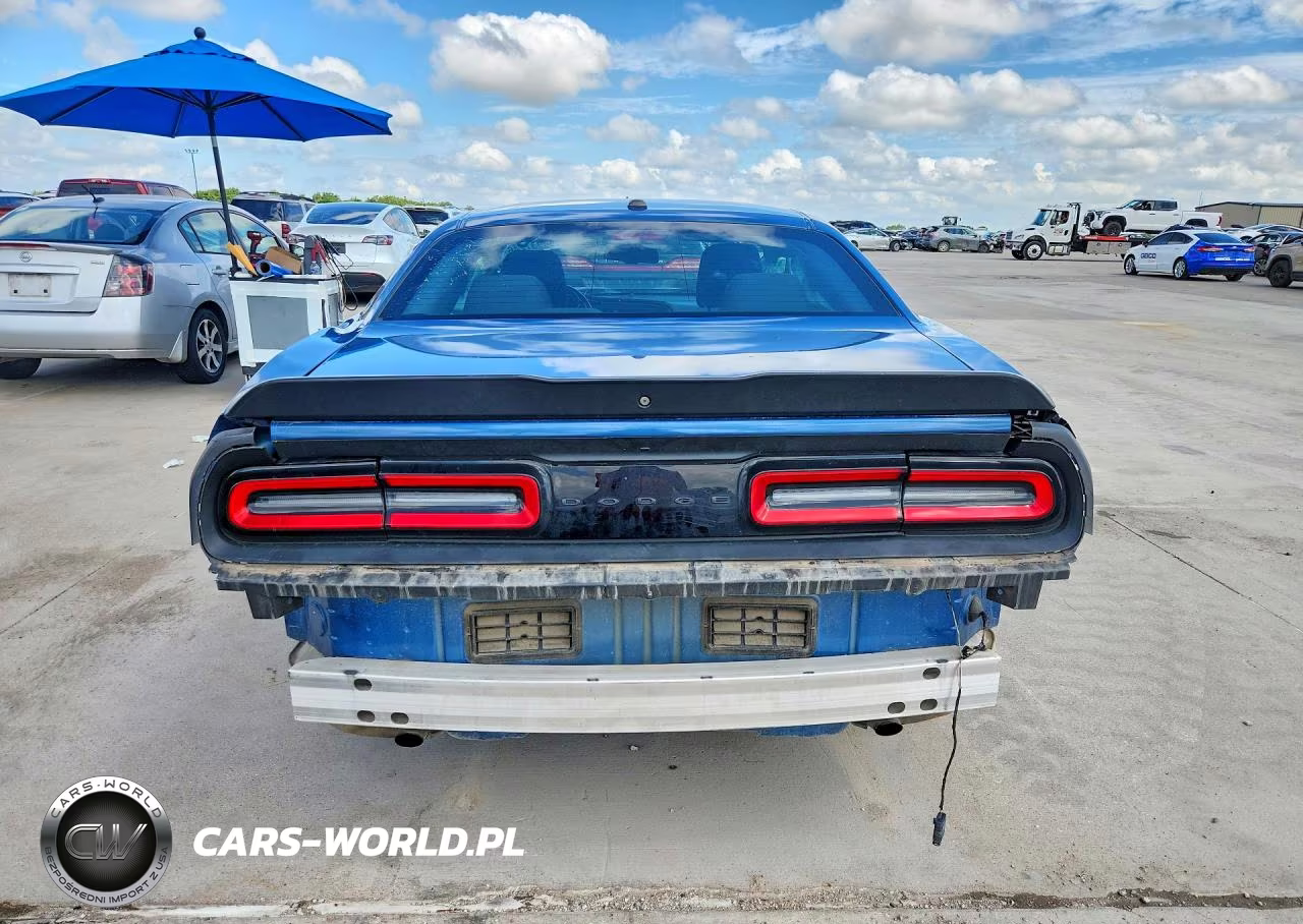 2021 Dodge Challenger Sxt VIN:2C3CDZAG3MH530969 - 6